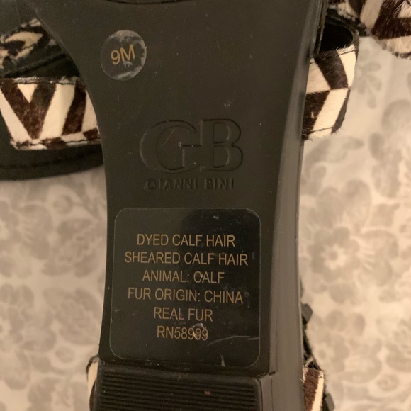 Gianni Bini calf hair zebra print sandals - Picture 4 of 5